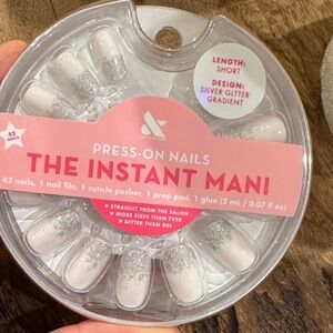 Silver Glitter Gradient Press-On Nails